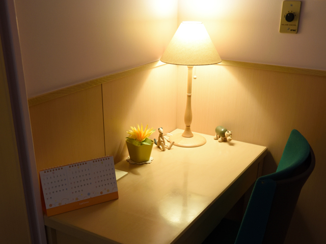 予診やカウンセリングを行う部屋は照明を抑え リラックスできるように考えました